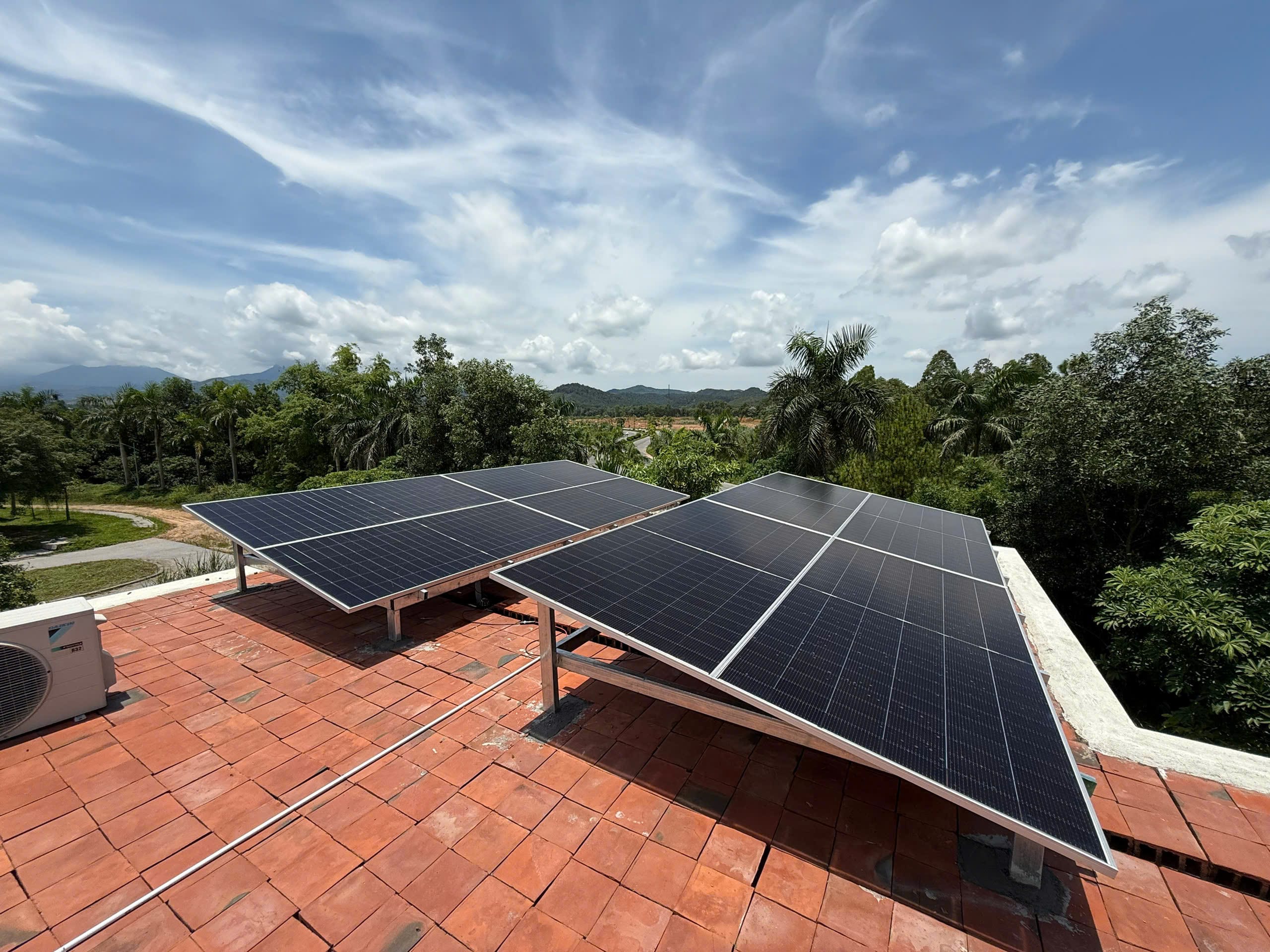 Hướng dẫn chi tiết thủ tục đăng ký lắp điện mặt trời tự dùng, không bán cho EVN